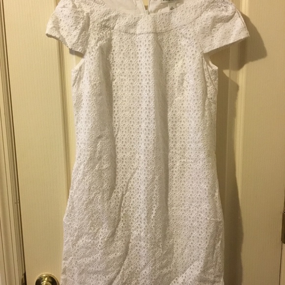 Banana Republic white cotton eyelet dress sz 4 - Picture 1 of 3